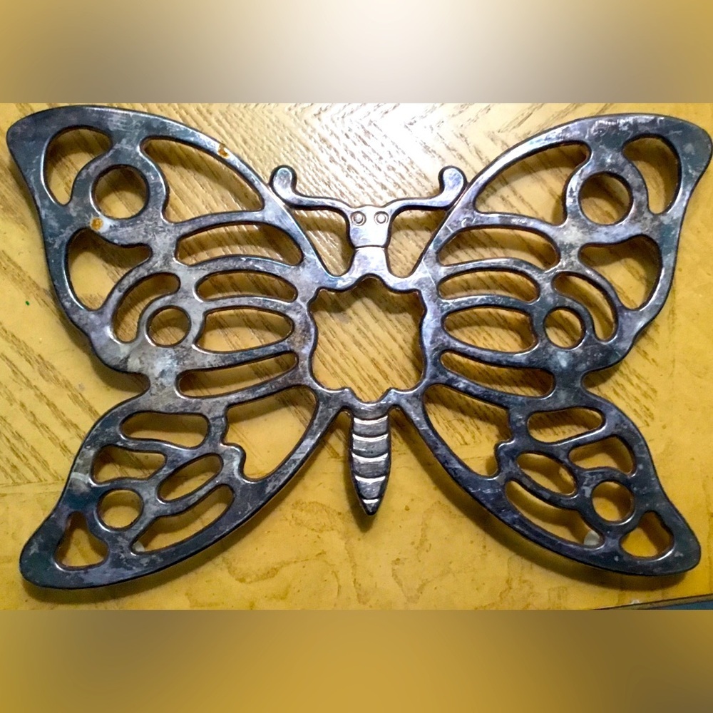 The Butterfly Trivet by Leonard. Silverplate Made in Italy